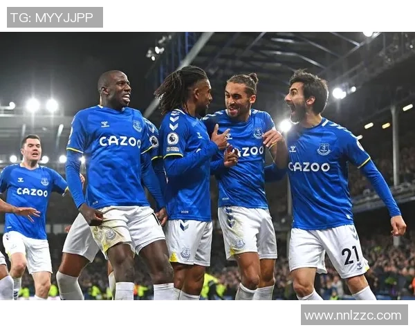 埃弗顿对阵曼城精彩全场录像回放及赛后分析分享